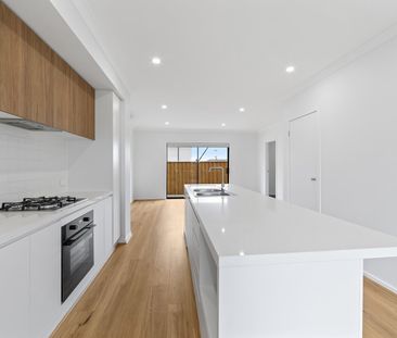 40 Deanside Drive, Deanside VIC 3336 - Photo 6