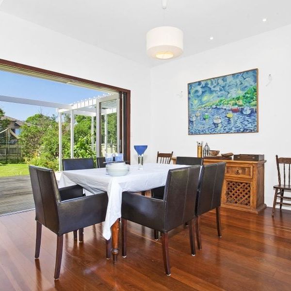 Stunning & Tastefully Designed Home In Thirroul - Photo 1