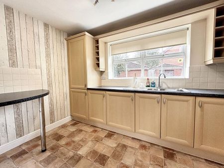 2 bedroom apartment to rent - Photo 4