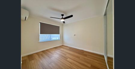 Aircons in living & all bedrooms. No carpet. Near Tompkins Park. - Photo 2