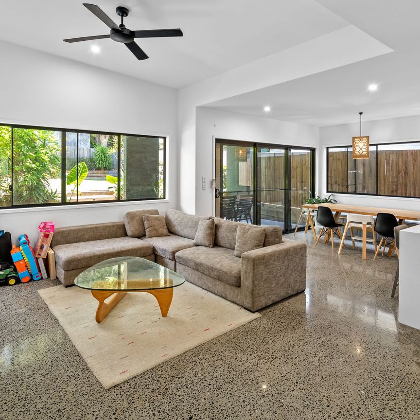 Beautiful family home situated in Murarrie - Photo 1