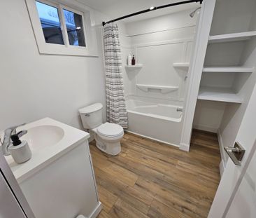 For Lease - 620 Sidney Street, Belleville, Ontario - Photo 2