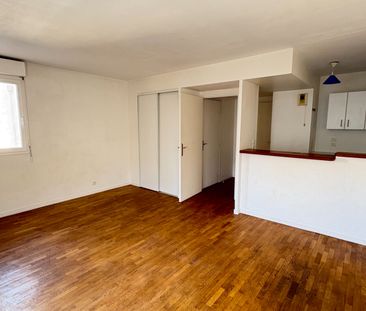 Location Appartement 1 pièce 28m² - Photo 3