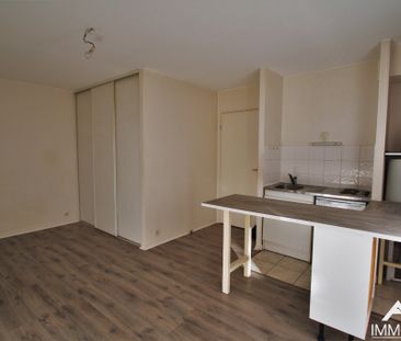 STUDIO CARRIERES SUR SEINE - Photo 1