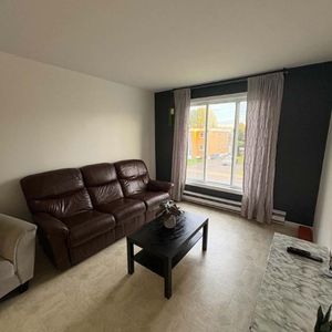 4 1/2, SorelTracy, 1050$, Dispo Octobre 2026, stationnement et espace stockager inclus - Photo 2
