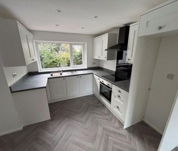 3 bedroom terraced house to rent - Photo 1