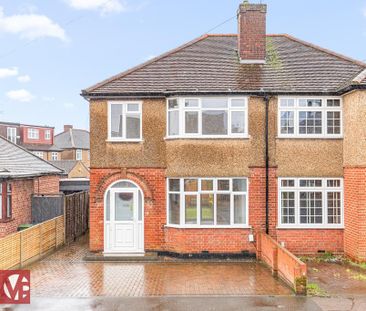 3 bedroom semi-detached house to rent - Photo 2