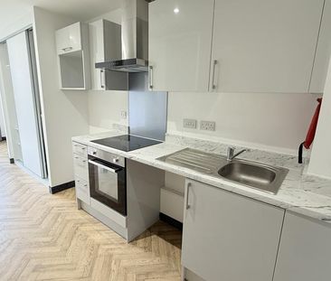 Studio to rent - Photo 3