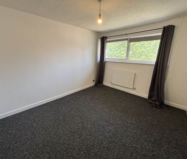 Price £925 pcm - Available Now - Unfurnished - Photo 4