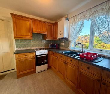 2 bedroom semi-detached house to rent - Photo 5