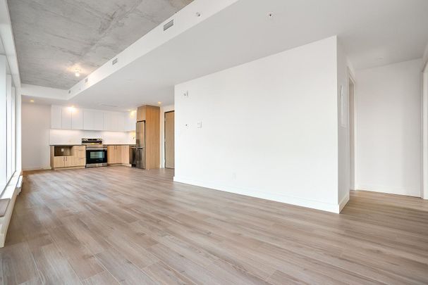 Rooted in luxury - Photo 1