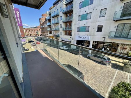 2 bedroom flat to rent - Photo 5