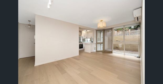 Please contact Molly Rogerson to arrange an inspection; SandringhamPM2@hodges.com.au - Photo 1