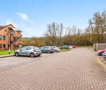 Bartley Way, Hook, Hampshire, RG27 - Photo 5