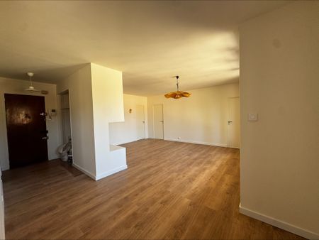 Location Appartement 3 pièces 68m² CASSIS 13260 - Photo 4