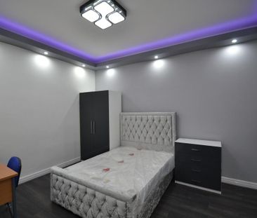 6 bedroom house to rent - Photo 5