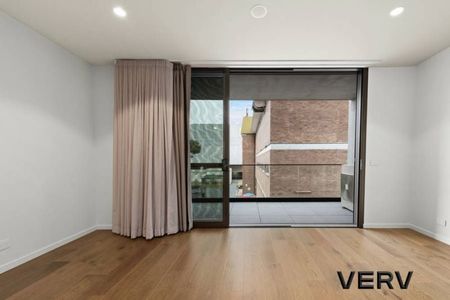 LUXURY APARTMENT IN THE HEART OF BRADDON - Photo 2