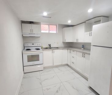 For Lease - 38 Ferguson Drive Unit# B, Barrie, Ontario - Photo 2