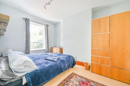 2 bedroom maisonette to rent - Photo 2