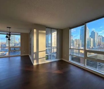 Spacious 2 bdrm 2 bath condo downtown with 2 underground heated par... - Photo 1