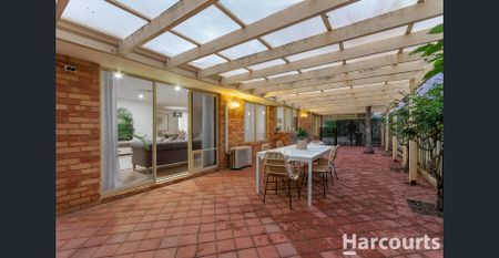 Live the Mindarie Lifestyle - Spacious Family Home - Photo 5