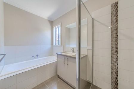 Low Maintenance Living! - Photo 5