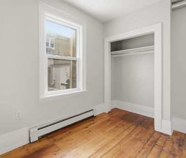 For Lease - 22 Victor Street Unit# 2, London South, Ontario - Photo 2