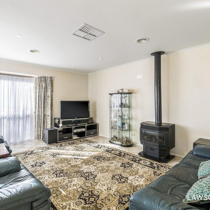 Hoppers Crossing - Photo 1