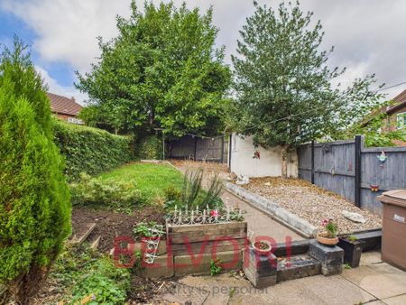 3 bedroom semi-detached house to rent - Photo 3