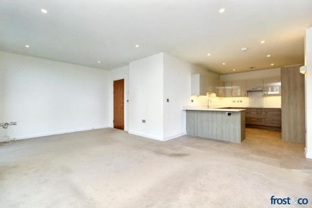 1 bedroom retirement property to rent - Photo 3