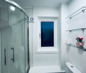 Studio Flat, Allan Avenue, PA4 - Photo 4