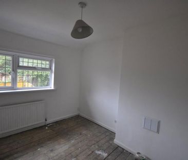 2 bedroom semi-detached house to rent - Photo 3