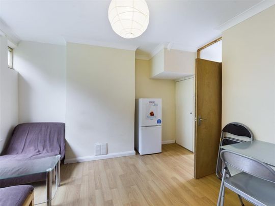 Milner Road, Brighton - Photo 1