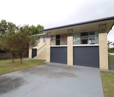 ENTERTAINERS HOUSE WITH A TEENAGERS RETREAT! - Photo 2