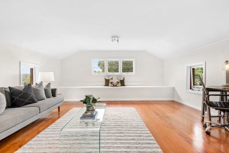 KING OF THE HILL 'HILLVIEW' GRAND EDWARDIAN RESIDENCE - Photo 5