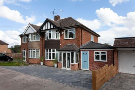 1 bedroom in a house share to rent - Photo 5