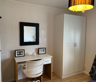 Ribegatan, Kista - Photo 4