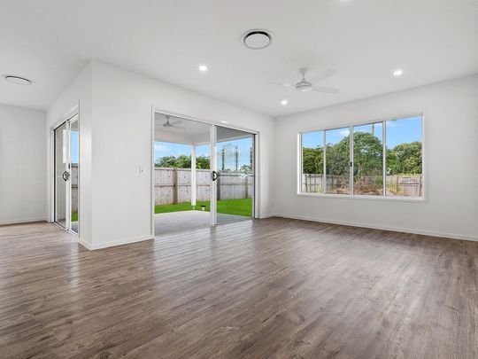 Modern Family Living in Cutters Ridge! - Photo 1