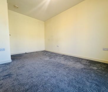 Leeds Road, Bradford - Photo 3