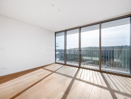 Luxury Flat for rent in Campolide, Lisbon - Photo 2