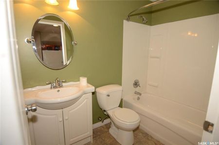 1 Bedroom Lower Unit in City Park - Photo 3