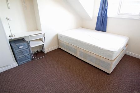 Thornville Mount, Hyde Park, LS6 1JX, Leeds - Photo 4