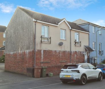 Heron Drive, Penallta, HENGOED - Photo 4