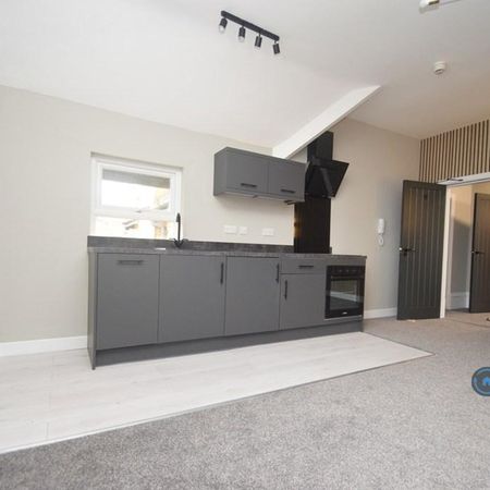 Studio to rent - Photo 3