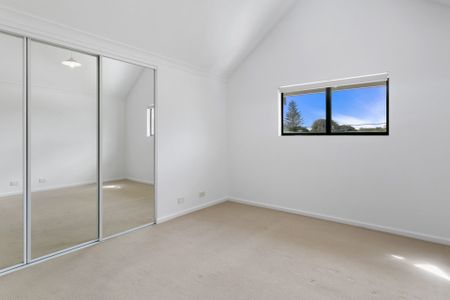 4/68 Fisher Street, - Photo 2