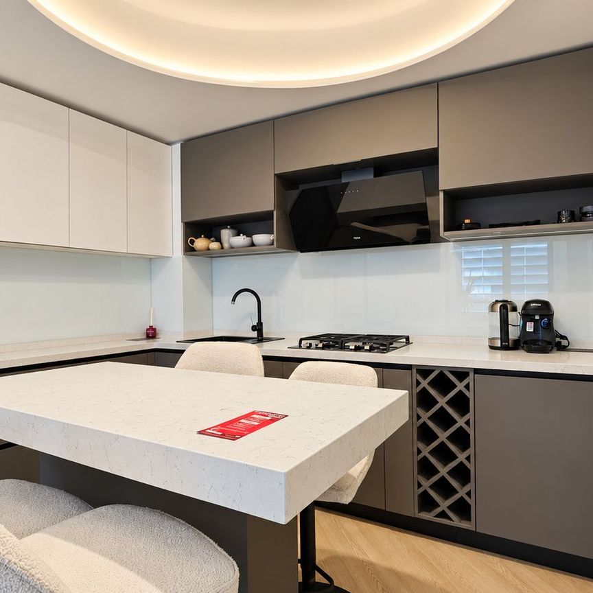 Apartament 3 Camere 77 mp | Cortina North | Pipera | Parcare subterana - Fotografie 1