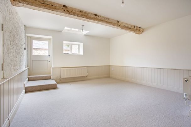 5 bedroom detached house to rent - Photo 1