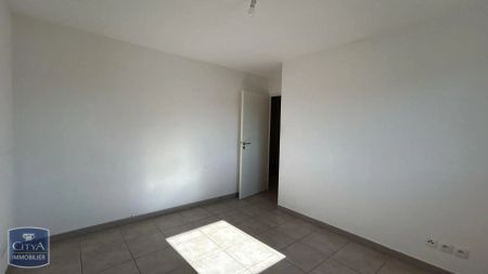 Appartement à louer 4 pièces 72.37m² - Photo 2