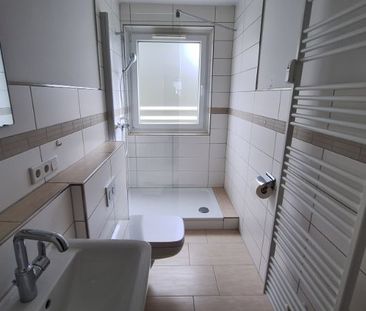 Großes Wohnzimmer, große Küche, neues Bad mit Dusche - "Freie Scholle eG" - Foto 4