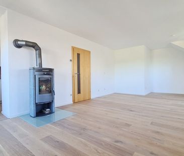 Charmante 3 Zimmer Dachgeschoss Wohnung in Eugendorf zu mieten! - Photo 1